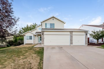 2229 S Truckee St Aurora, CO 80013